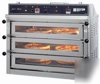 Doyon PIZ3G gas pizza oven - convection - 3 decks