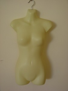 New female mannequin display torso~flesh/cream tone~n/ 