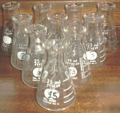 Lot of 10 pyrex 25 ml 25ML erlenmeyer lab flasks 4980