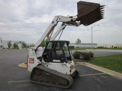 Bobcat T250 compact trac loader low hours 