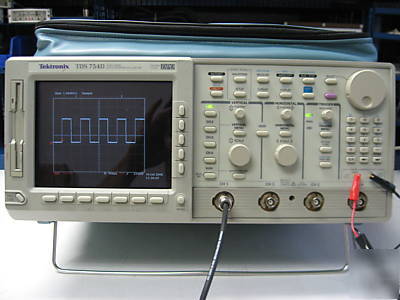 Tektronix tds-754 4CH 500MHZ 2G/s dpo oscilloscope opt