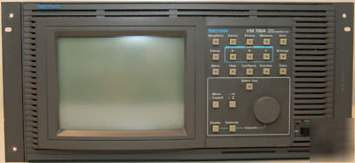 Tektronix VM700A video waveform set w/options 01 & 40