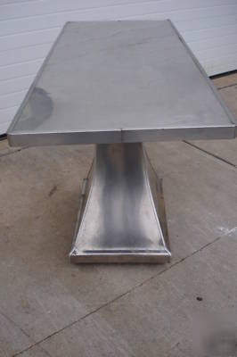 Industrial stainless steel medical table-