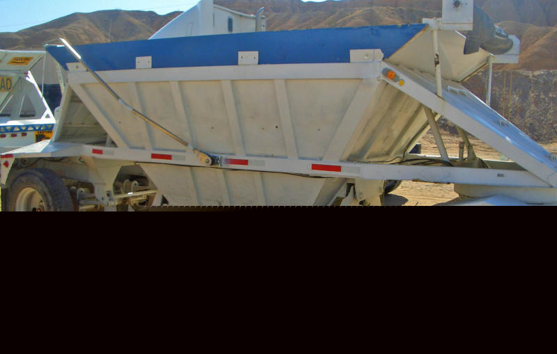 Construction rock sand belly bottom dump truck trailer