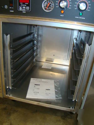 New cres cor convection oven