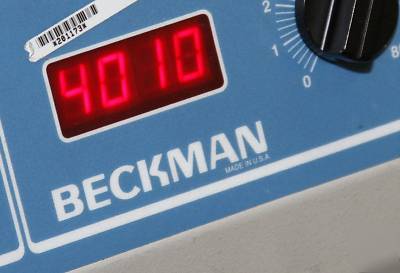 Beckman gpkr refrigerated centrifuge digital display 