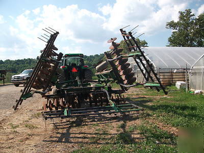 John deere 630 wing disc w/ john deere section harr 