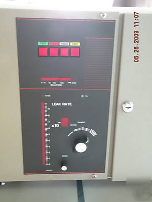 New varian 959 mass spectrometer helium leak detector