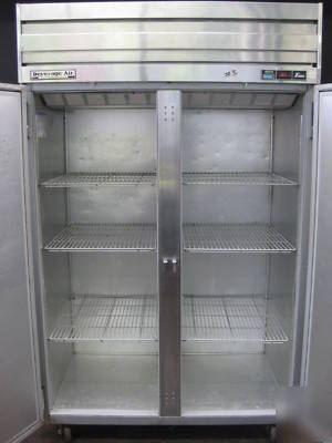 Beverage air freezer reach in model EF48-1AS