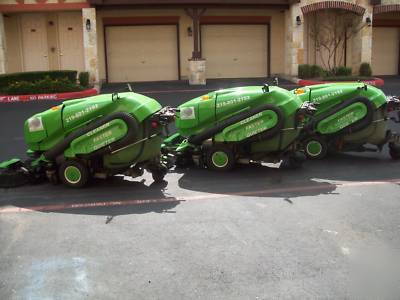 Green machine 414RS 3 parkinglot-indoor garage sweepers