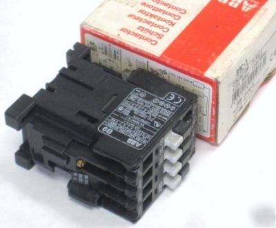 New abb B9 B9C-1 contactor 120V/60HZ 110V/50HZ 3 pole - 