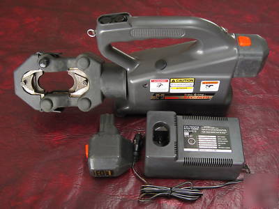 Huskie rec-3610 15 ton hydraulic crimper robo crimp