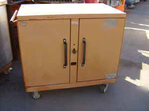 Knaack 40 heavy-duty locking rolling workbench