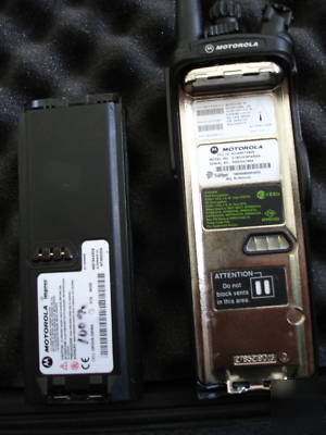 Motorola XTS5000 uhf 380-470MHZ model 2 impres xts 5000