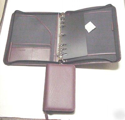 Pair of burgundy color organizers / planners