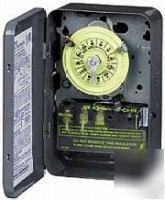 Intermatic T104 208-277VOLT 40-amp timer switch dpst