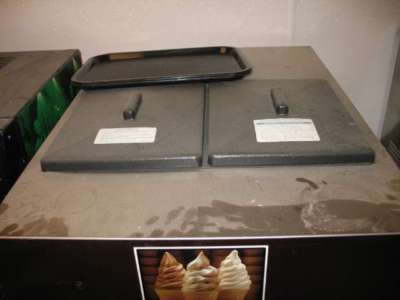 Saniserv countertop twist soft serve ice cream machine