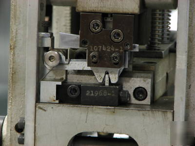 Berg PV250A pneumatic crimping machine used