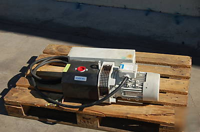 Leybold SV40 sogevac rotary vane PUMP1 stage 33CFM guar