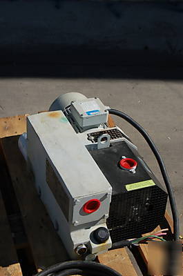 Leybold SV40 sogevac rotary vane PUMP1 stage 33CFM guar