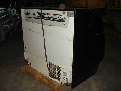 Structural concepts bakery, deli cold open display case