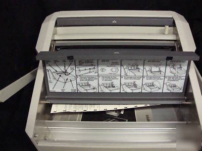 Velobind oneeleven binding machine