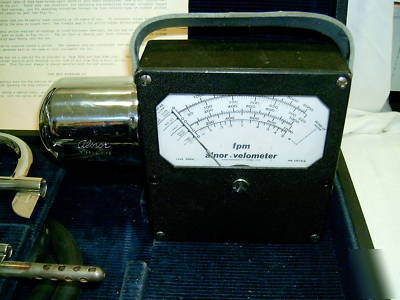 Vintage alnor velometer type 3002 w/ case 