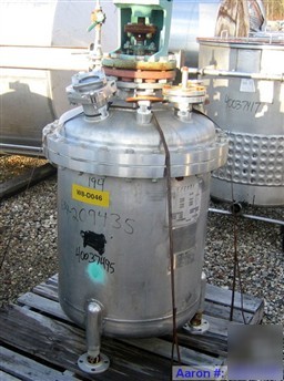Used: perry pressure tank, 50 gallon, 316 stainless ste