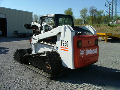 2004 bobcat T250 track skid steer loader kubota diesel