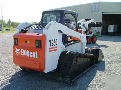 2004 bobcat T250 track skid steer loader kubota diesel