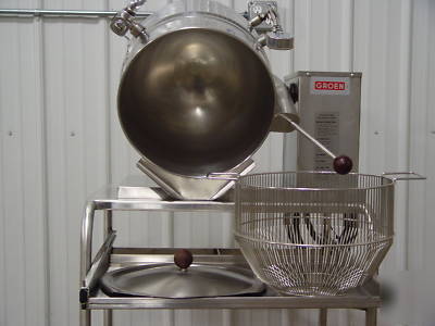 Groen 20 quart jacketed tilt kettle with stand 1 phase