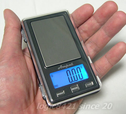 0.01 x 200 gram digital scale nice little pocket scales