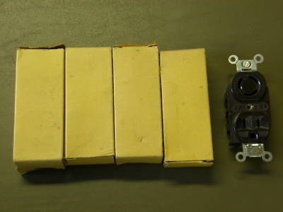 Lot 10 hubbell combination duplex receptacles 7372/5282