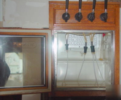 4 bottle wine dispenser preservation unit