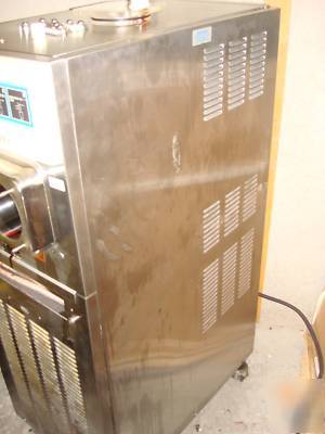 Taylor 346-27 2 flavor slushie granita machine 