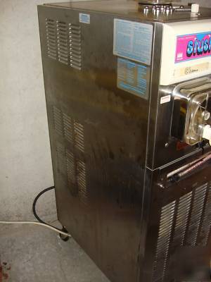 Taylor 346-27 2 flavor slushie granita machine 