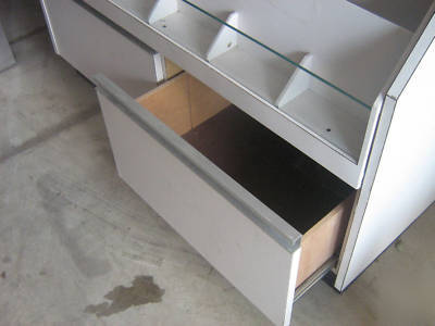 Large retail stocking & display shelf with drawers