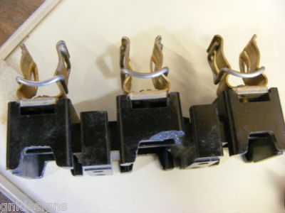 New 9 piece lot & used allen bradley fuse blocks 