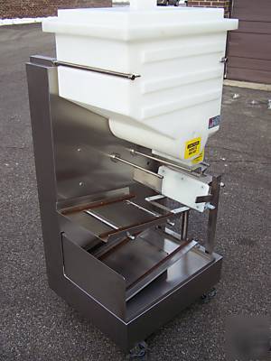 Fully-automated fry dispenser ram GDF28 