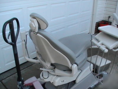 Adec cascade dental package, chair, light, delivery