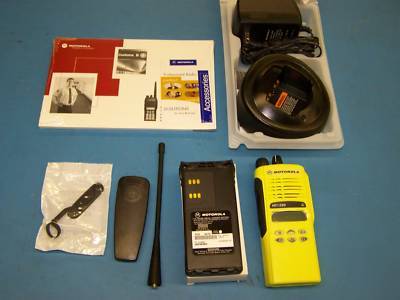 New motorola HT1250 uhf 450-512 ht 1250 128 channel 
