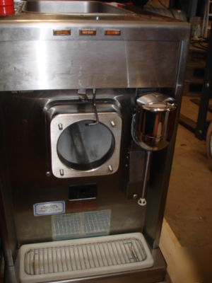 Taylor 340 frozen uncarbonated beverage freezer