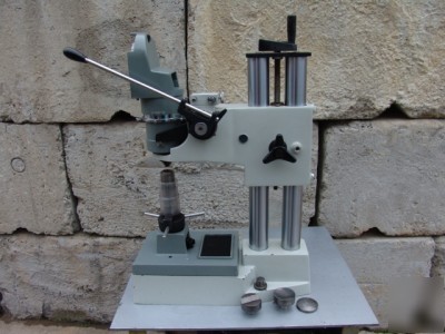 Rockwell versitron hardness tester many extras great