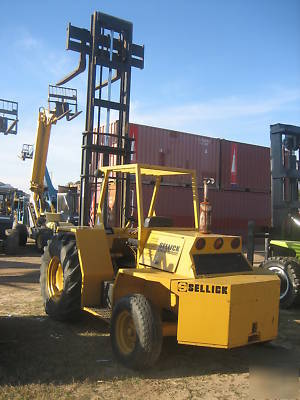 Sellick 8000# rough terrain forklift gas powered