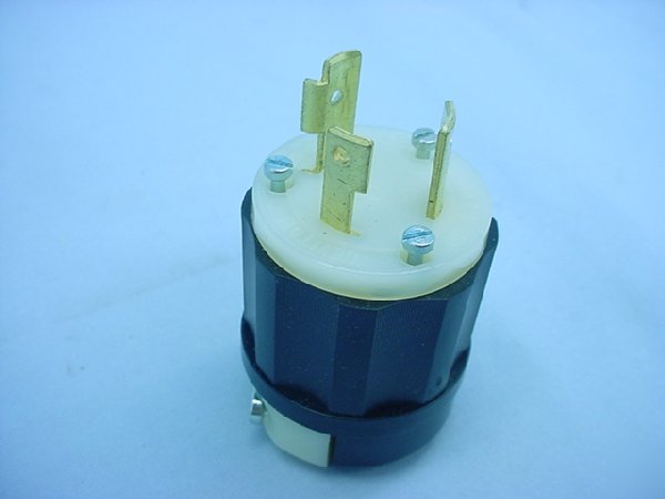 New leviton nema L8-30 locking plug twist lock 30A 480V
