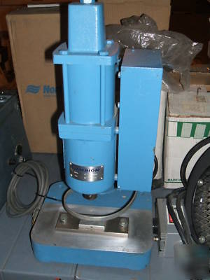 Cambridge thermionic cambion model 7 orbital riveter 