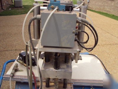 Amerock pneumatic boring and insertion MP80P used