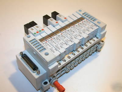 Smc 10 solenoid 24V stack up bank assembly VQ1101-5