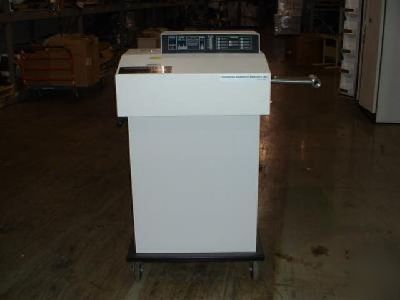 Xenamatic 3000N xenon gas delivery system