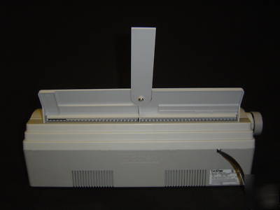 Brother em-630 electronic typewriter with display*save*